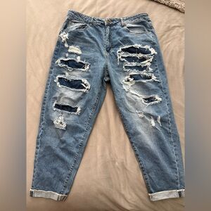 Distressed Boyfriend Jeans – Medium Wash